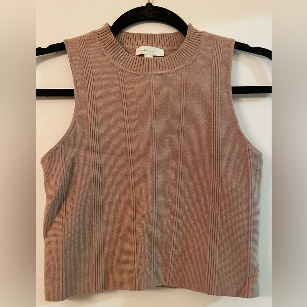 All Row Sweater Crop